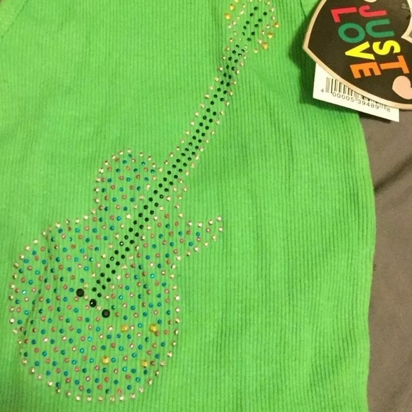 Girls size 4t Levi’s flare fit jeans w/ NWT tank - Picture 8 of 8